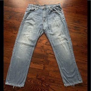 Vintage Y2K Levi’s 505 Distressed Light Washed Jeans 32x30